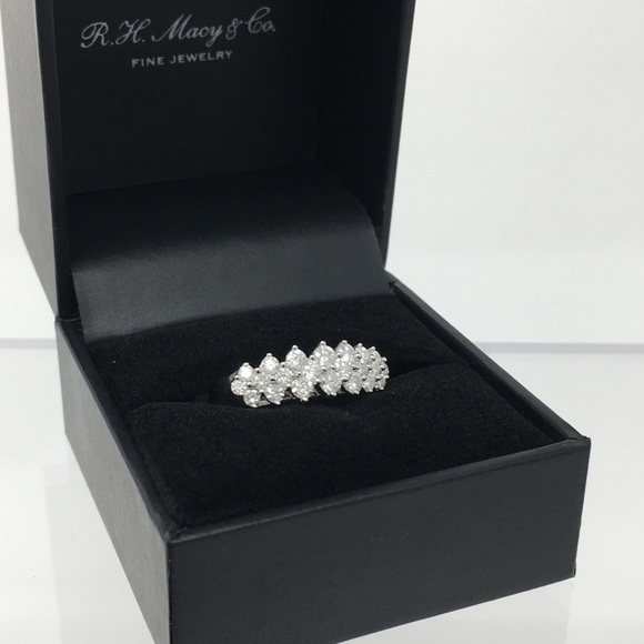 1 CTTW Diamond Wedding Engagement White Gold Ring - Picture 4 of 8